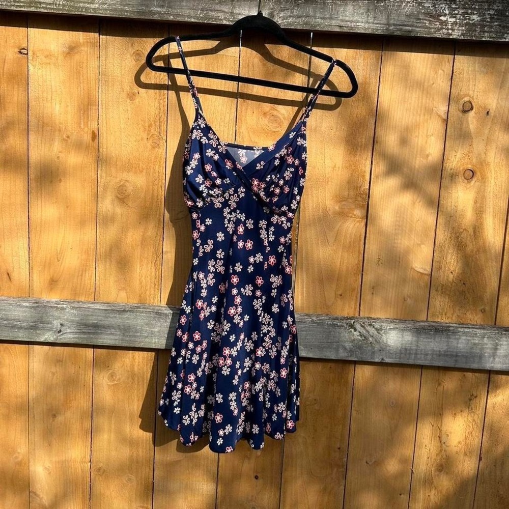 Blue & red floral babydoll Dress size small Spring summer